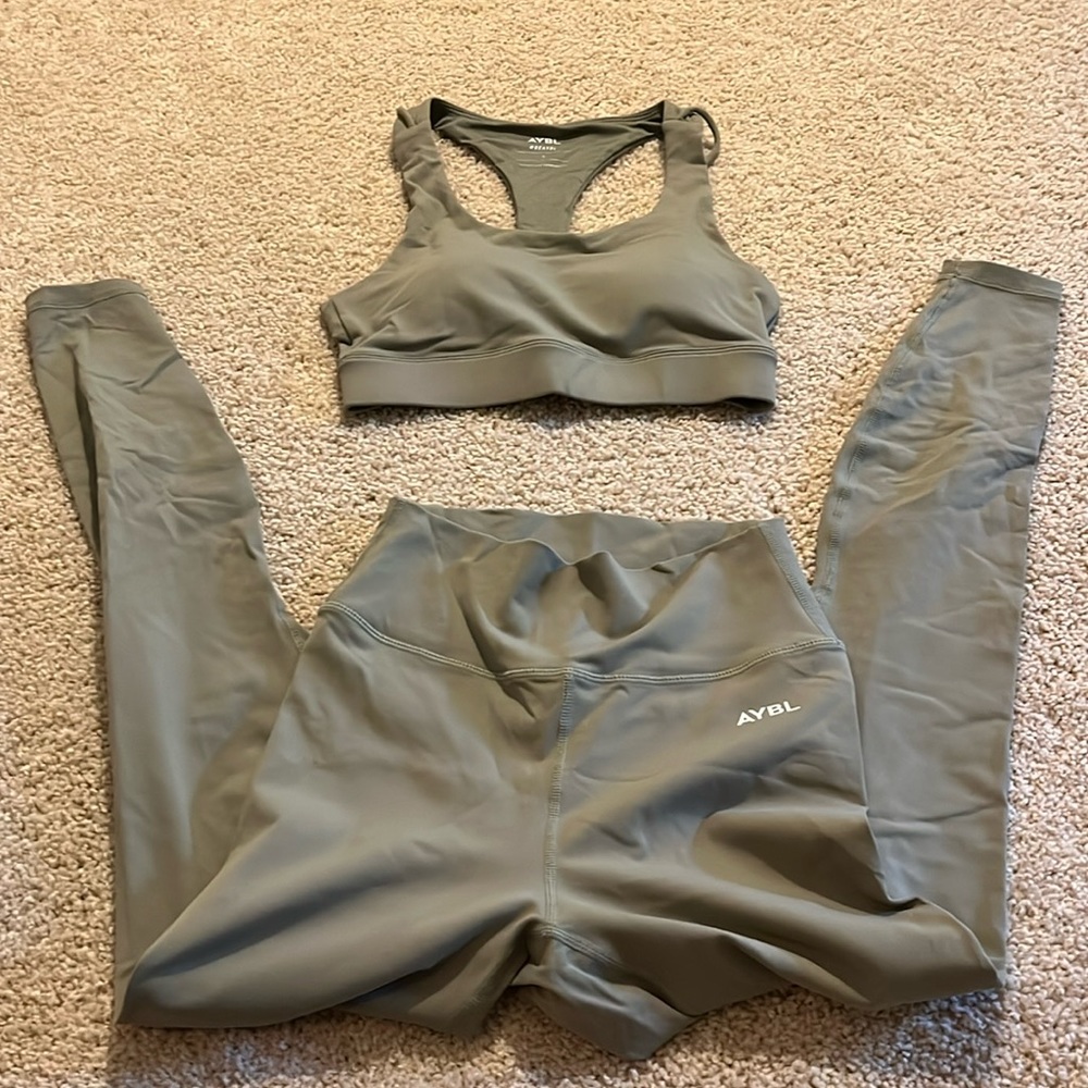 Matching workout set